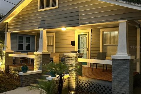 Casa en venta en Tampa, Florida, 3 dormitorios, 125.98 m2 № 1300317 - foto 2