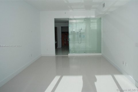 Condominio en venta en Miami, Florida, 1 dormitorio, 106.56 m2 № 1406252 - foto 10