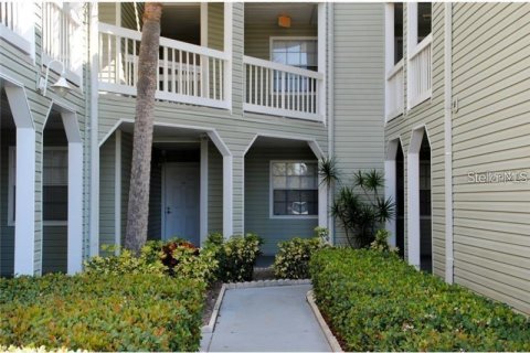 Condo in Saint Petersburg, Florida, 2 bedrooms  № 1356359 - photo 16