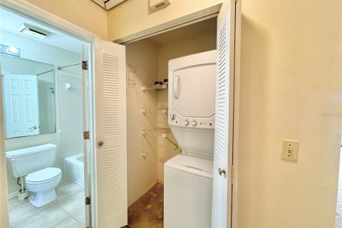 Condominio en alquiler en Winter Haven, Florida, 2 dormitorios, 76.92 m2 № 1356357 - foto 30