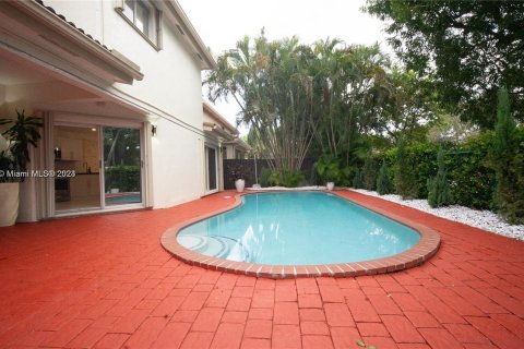 Villa ou maison à vendre à Doral, Floride: 5 chambres, 216 m2 № 944797 - photo 12