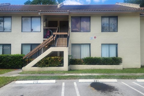 Condominio en venta en Coral Springs, Florida, 2 dormitorios, 88.26 m2 № 1127330 - foto 4