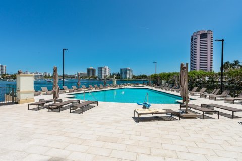 Copropriété à vendre à Boca Raton, Floride: 3 chambres, 387.22 m2 № 1188779 - photo 13