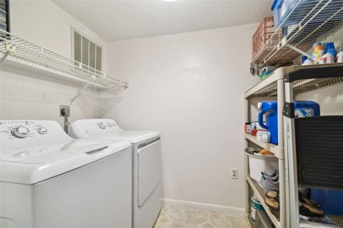 Condominio en venta en Palm Harbor, Florida, 2 dormitorios, 115.2 m2 № 1386871 - foto 12