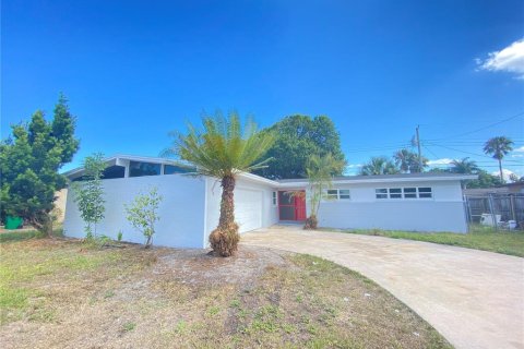 Villa ou maison à vendre à Merrit Island, Floride: 3 chambres, 142.05 m2 № 949221 - photo 1
