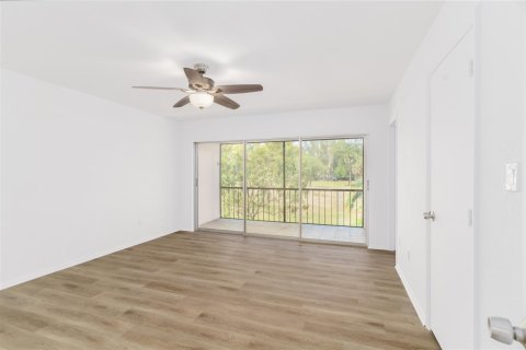 Townhouse in Lauderhill, Florida 3 bedrooms, 147.71 sq.m. № 1170967 - photo 12