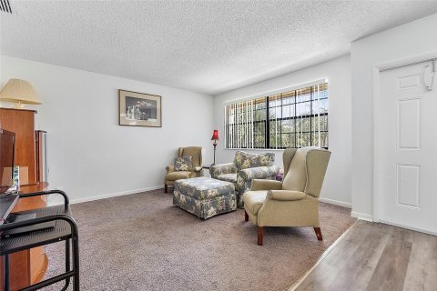 Condominio en venta en Coral Springs, Florida, 2 dormitorios, 79.9 m2 № 860375 - foto 5