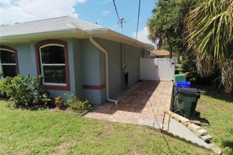 House in North Port, Florida 3 bedrooms, 114.27 sq.m. № 1250168 - photo 3