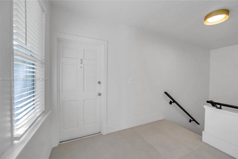 Appartement à louer à Miami, Floride: 2 chambres, 74.32 m2 № 1352033 - photo 2