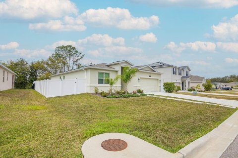 House in Clermont, Florida 4 bedrooms, 195.93 sq.m. № 1346208 - photo 5