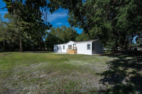 House in Zephyrhills, Florida 5 bedrooms, 159.42 sq.m. № 1346209 - photo 17