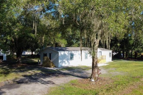 House in Zephyrhills, Florida 5 bedrooms, 159.42 sq.m. № 1346209 - photo 5