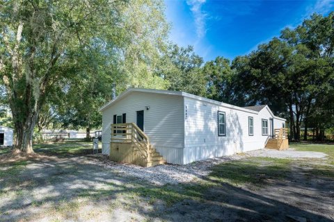 House in Zephyrhills, Florida 5 bedrooms, 159.42 sq.m. № 1346209 - photo 12