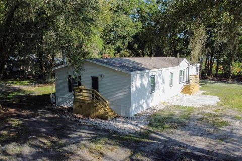 House in Zephyrhills, Florida 5 bedrooms, 159.42 sq.m. № 1346209 - photo 9