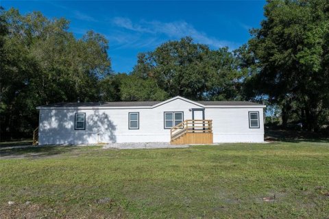 Villa ou maison à vendre à Zephyrhills, Floride: 5 chambres, 159.42 m2 № 1346209 - photo 14