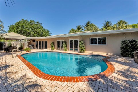 Casa en venta en Fort Lauderdale, Florida, 3 dormitorios, 250.93 m2 № 1103505 - foto 17