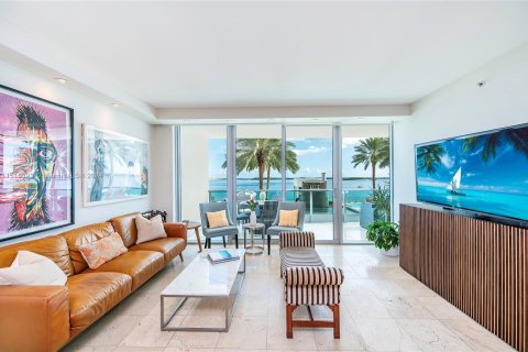 Condominio en venta en Miami, Florida, 1 dormitorio, 105.44 m2 № 951696 - foto 9