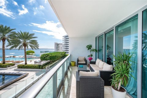 Condominio en venta en Miami, Florida, 1 dormitorio, 105.44 m2 № 951696 - foto 5