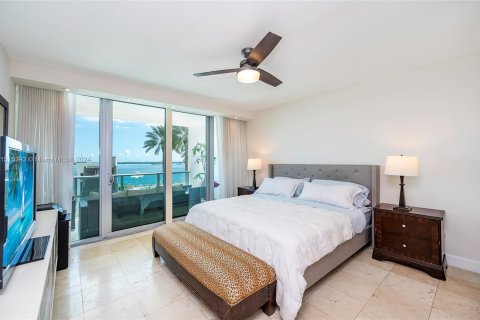 Condominio en venta en Miami, Florida, 1 dormitorio, 105.44 m2 № 951696 - foto 17