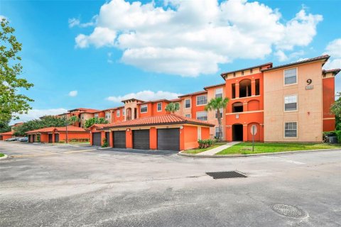 Condominio en venta en Orlando, Florida, 2 dormitorios, 99.68 m2 № 1307248 - foto 1