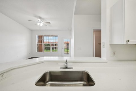 Copropriété à vendre à Orlando, Floride: 2 chambres, 99.68 m2 № 1307248 - photo 10