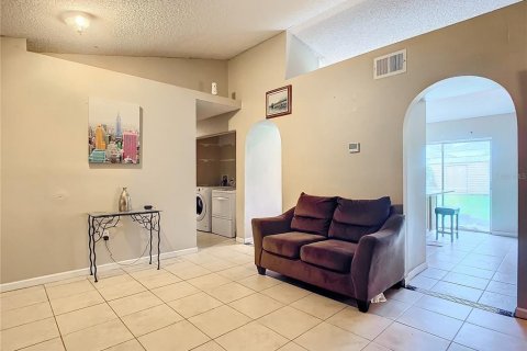 Casa en venta en Deltona, Florida, 3 dormitorios, 109.25 m2 № 1403264 - foto 7