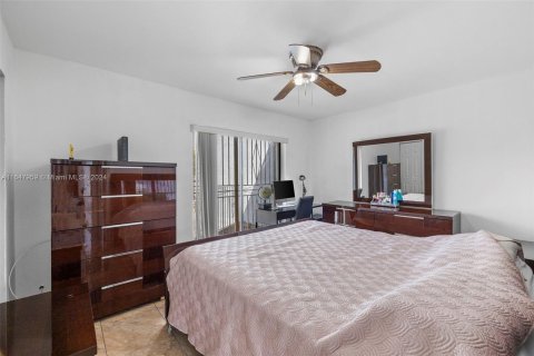 Touwnhouse à vendre à Miami, Floride: 4 chambres, 125.33 m2 № 1345557 - photo 21