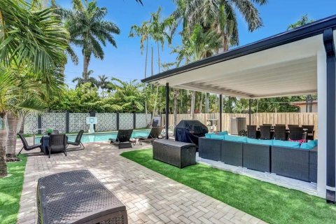 House in Hollywood, Florida 5 bedrooms, 166.3 sq.m. № 956284 - photo 7