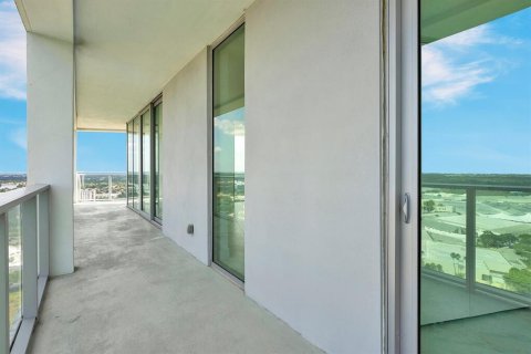 Copropriété à vendre à Sunrise, Floride: 3 chambres, 129.51 m2 № 976825 - photo 9