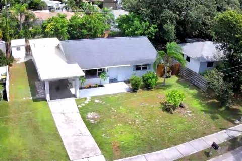 Villa ou maison à vendre à Sarasota, Floride: 3 chambres, 131.36 m2 № 1344068 - photo 27