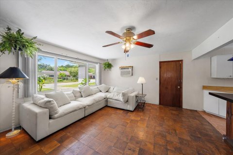 Casa en venta en Sarasota, Florida, 3 dormitorios, 131.36 m2 № 1344068 - foto 8