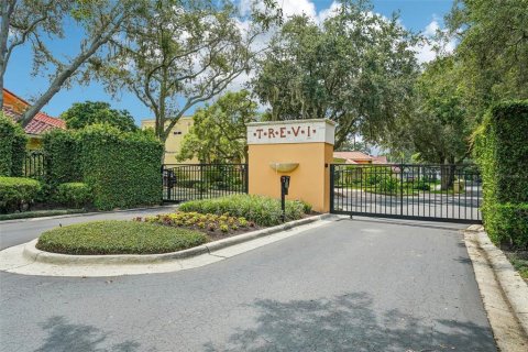 Villa ou maison à vendre à Tampa, Floride: 4 chambres, 225.57 m2 № 1343152 - photo 4