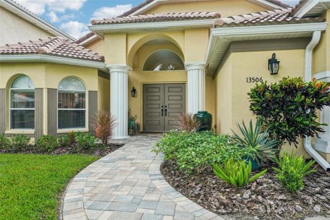 Villa ou maison à vendre à Tampa, Floride: 4 chambres, 225.57 m2 № 1343152 - photo 7