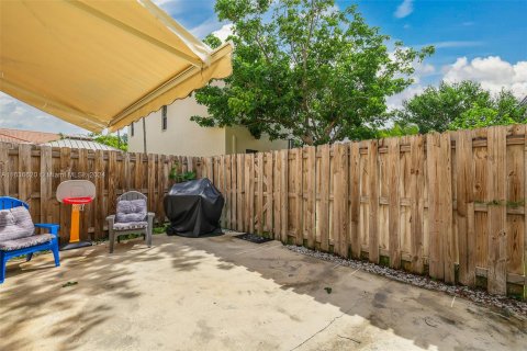 Touwnhouse à vendre à Homestead, Floride: 3 chambres, 142.6 m2 № 1306247 - photo 13