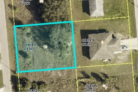 Terreno en venta en Lehigh Acres, Florida № 1374773 - foto 3