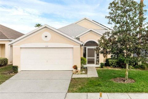 Villa ou maison à louer à Davenport, Floride: 3 chambres, 145.95 m2 № 1358417 - photo 1