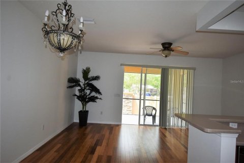 Townhouse in Pinellas Park, Florida 3 bedrooms, 131.92 sq.m. № 1359089 - photo 17