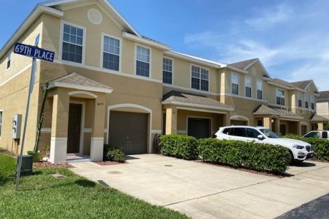 Touwnhouse à louer à Pinellas Park, Floride: 3 chambres, 131.92 m2 № 1359089 - photo 1