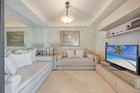 Condo in Sunny Isles Beach, Florida, 2 bedrooms  № 1320979 - photo 8