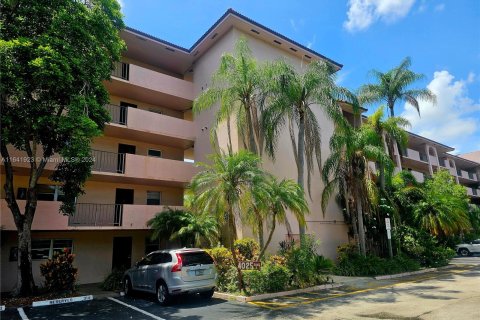 Condominio en venta en Sunrise, Florida, 2 dormitorios, 99.78 m2 № 1320977 - foto 1