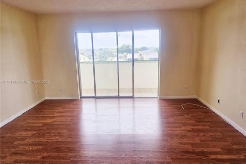 Condominio en venta en Sunrise, Florida, 2 dormitorios, 99.78 m2 № 1320977 - foto 14