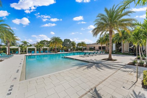 Villa ou maison à vendre à Palm Beach Gardens, Floride: 4 chambres, 293.76 m2 № 913293 - photo 11