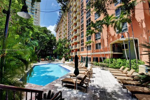 Condominio en venta en Miami, Florida, 1 dormitorio, 52.03 m2 № 927093 - foto 17