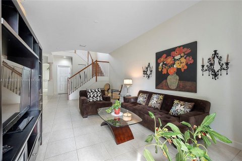Townhouse in Hollywood, Florida 3 bedrooms, 214.05 sq.m. № 927094 - photo 26
