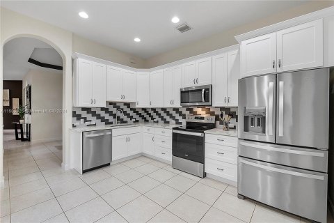 Townhouse in Hollywood, Florida 3 bedrooms, 214.05 sq.m. № 927094 - photo 12
