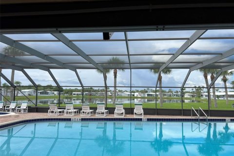 Condo in Okeechobee, Florida, 2 bedrooms  № 1254542 - photo 19