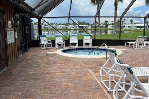 Condo in Okeechobee, Florida, 2 bedrooms  № 1254542 - photo 18