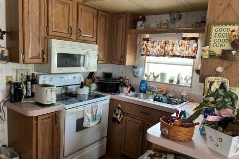 Condo in Okeechobee, Florida, 2 bedrooms  № 1254542 - photo 8