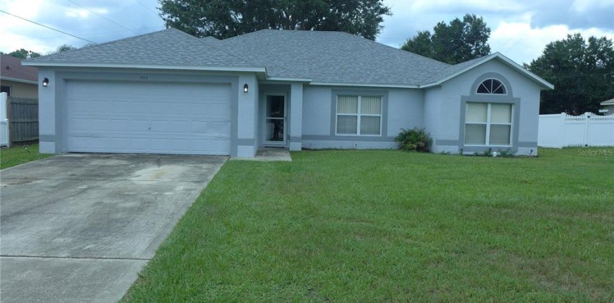 House in Deltona, Florida 3 bedrooms, 163.51 sq.m. № 1338142