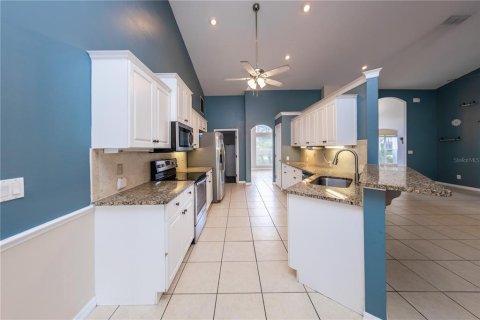 Casa en venta en DeLand, Florida, 4 dormitorios, 217.39 m2 № 1326771 - foto 9